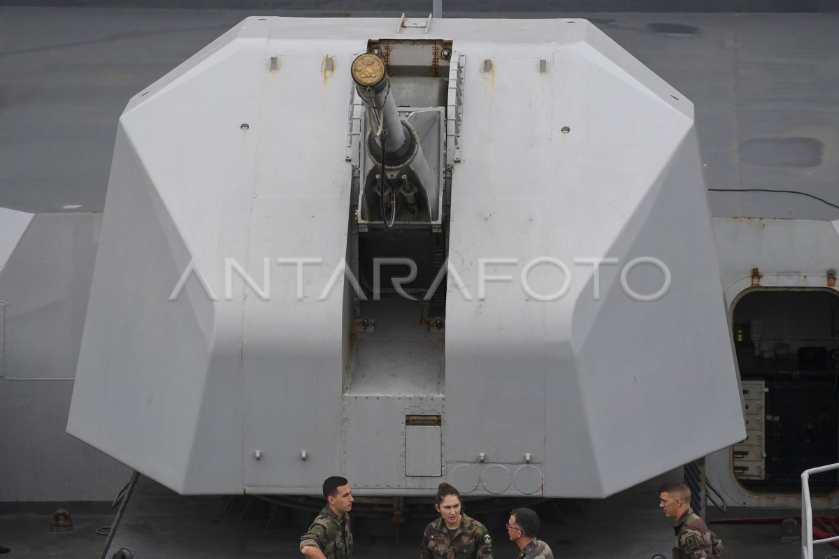 KAPAL PERANG ANGKATAN LAUT PRANCIS SANDAR DI JAKARTA | ANTARA Foto