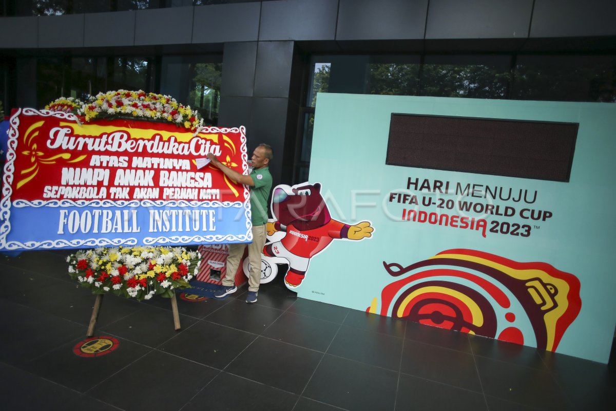 KARANGAN BUNGA DI GBK ARENA
