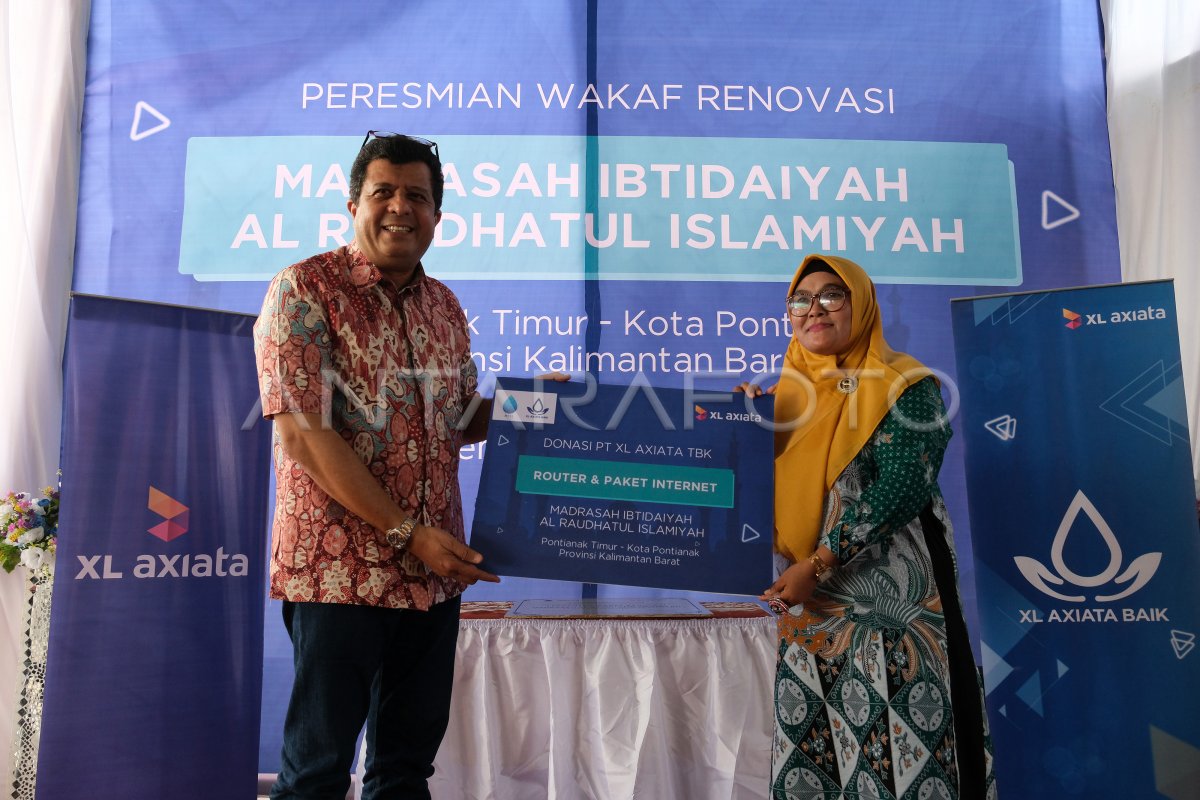 XL WAKAF RENOVASI MADRASAH DI PONTIANAK