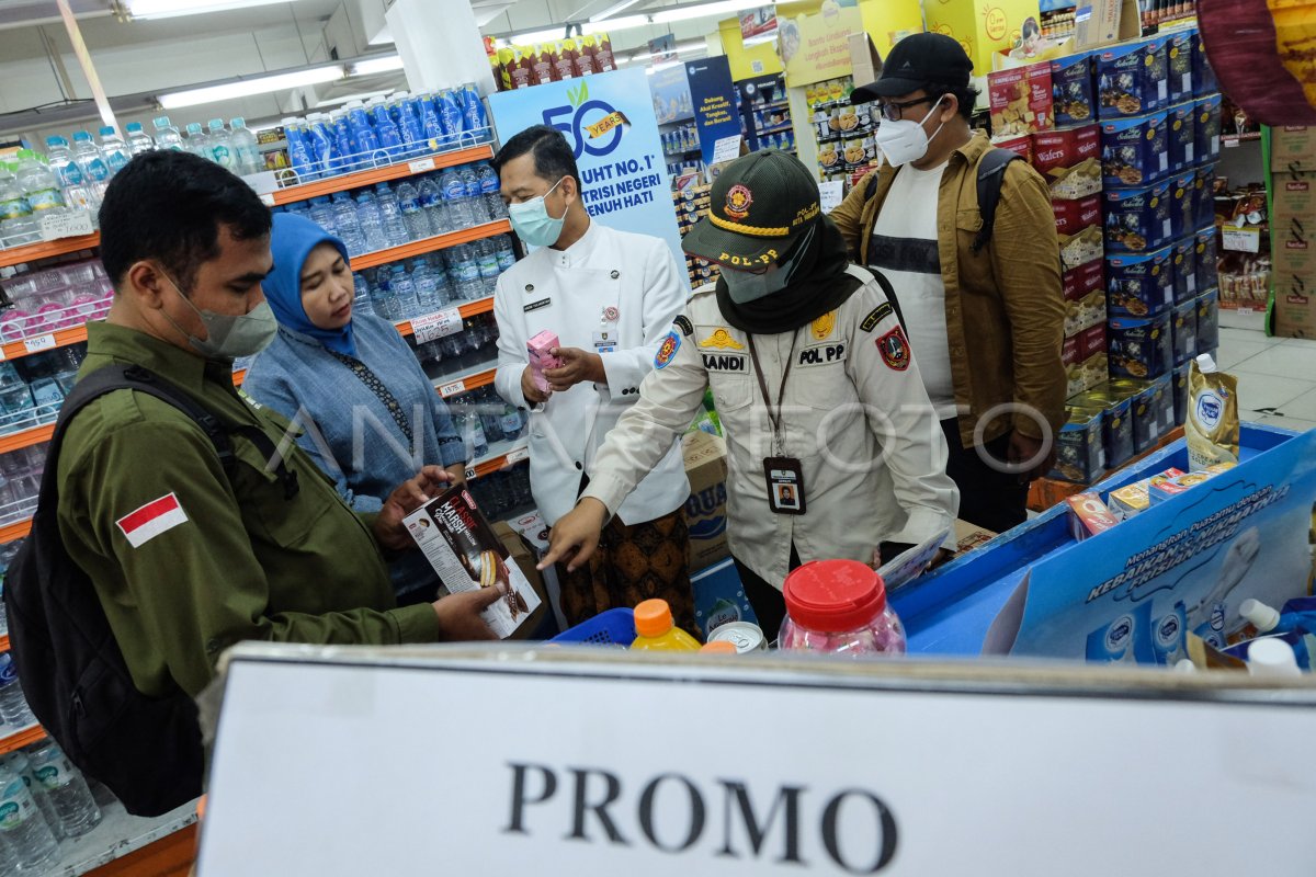 Sidak Makanan Kemasan Antara Foto