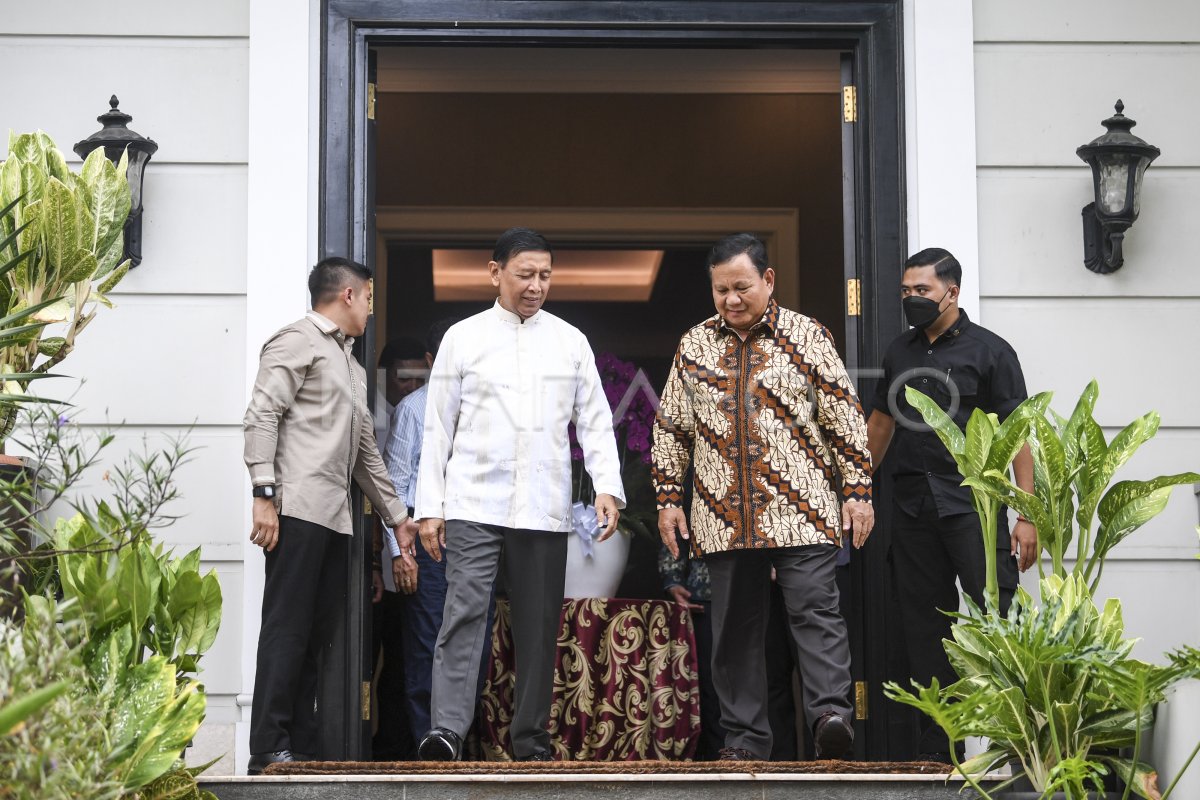 Prabowo Subianto Berkunjung Ke Wiranto Antara Foto