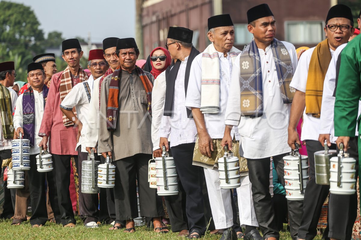 LEBARAN KUKUSAN DI DEPOK