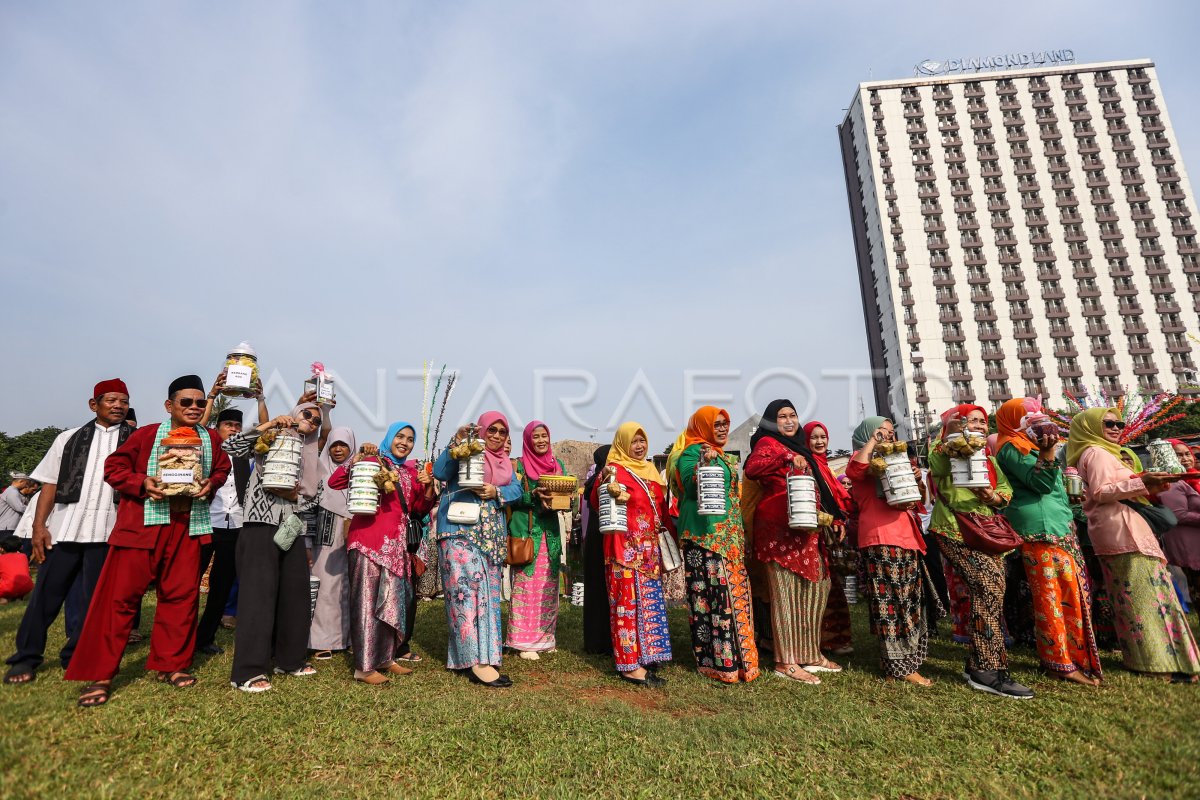 LEBARAN KUKUSAN DI DEPOK