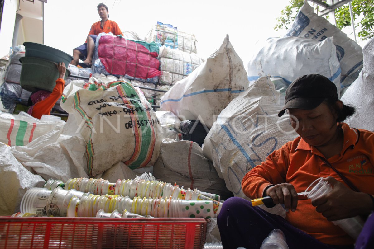 Bank Sampah Induk Surabaya Bank Sampah Surabaya Bank 