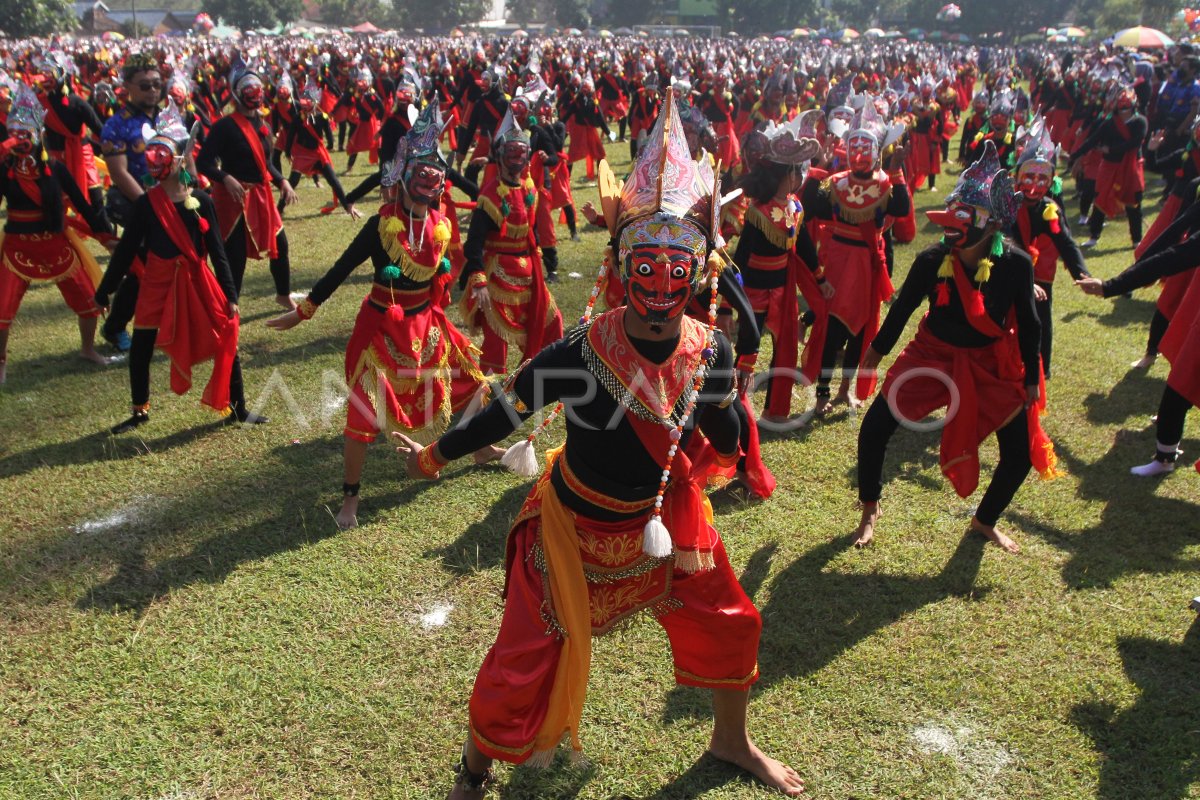 Gebyar tari topeng Malangan
