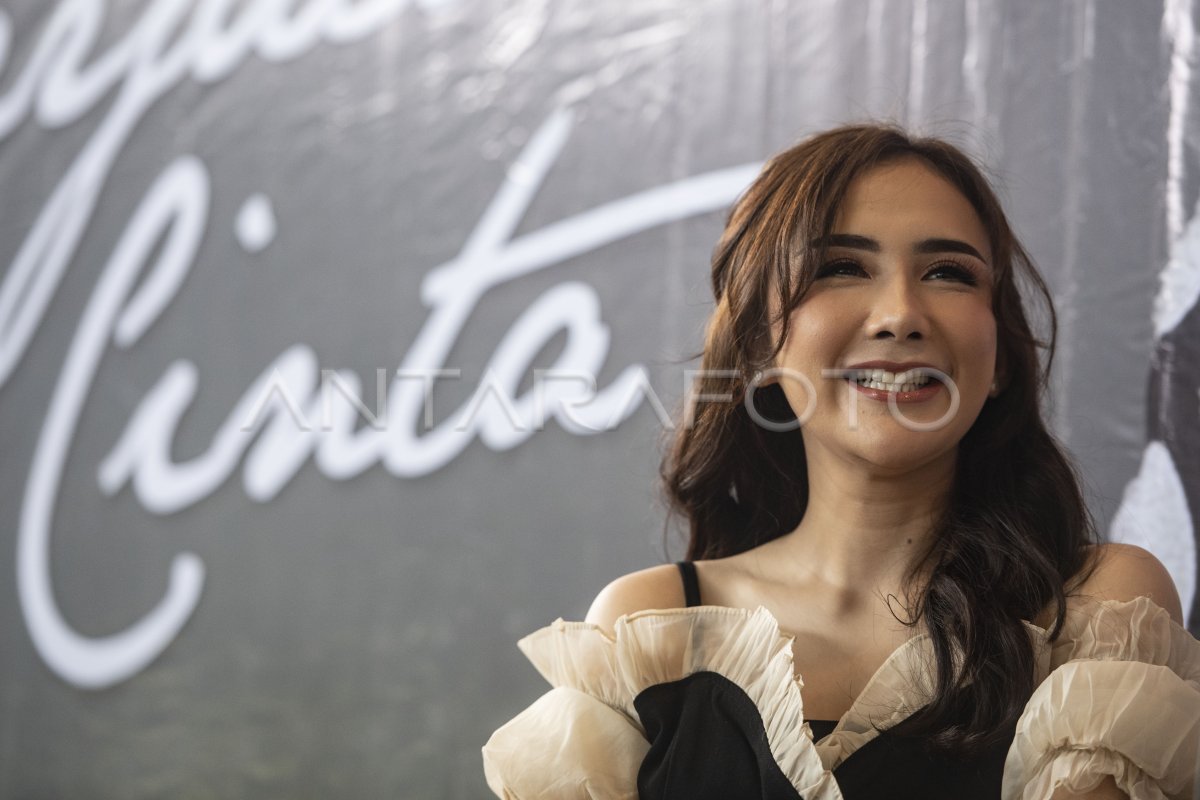 Peluncuran lagu Sule dan Ucie Sucita