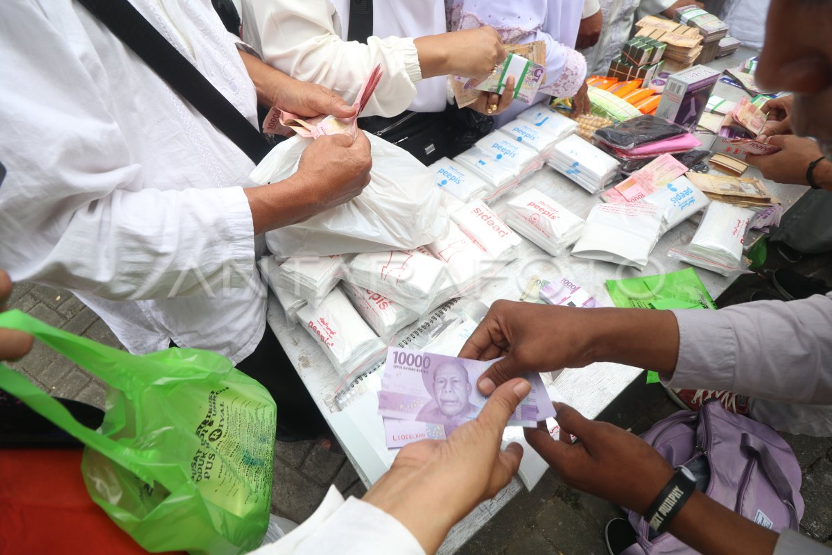 Kantong urine jamaah calon haji