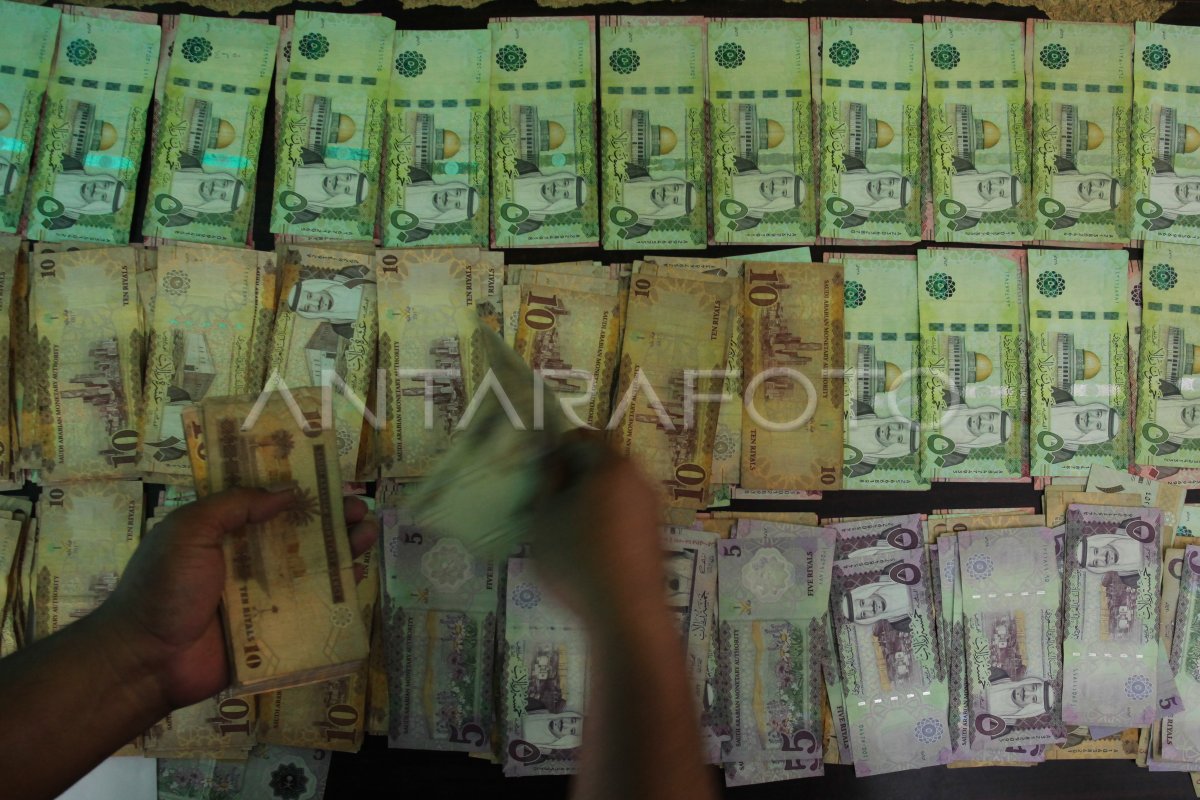 Jasa penukaran uang Riyal di AHES