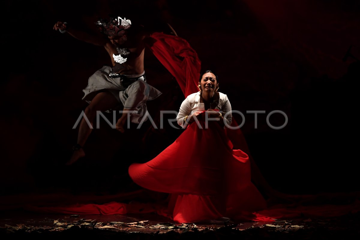 Pementasan Teater Monolog Drupadi