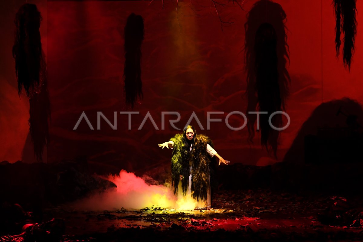 Pementasan Teater Monolog Drupadi