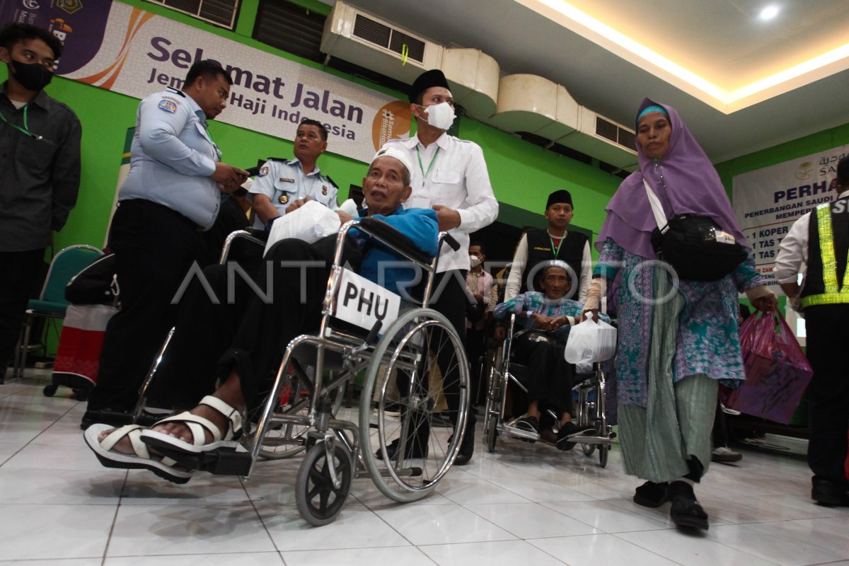 Kepulangan jamaah haji di Surabaya