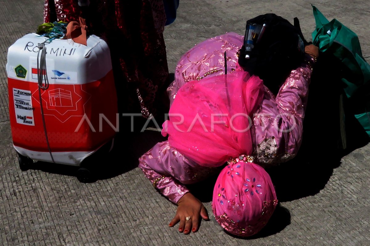 Kepulangan jamaah haji kloter pertama debarkasi Makassar