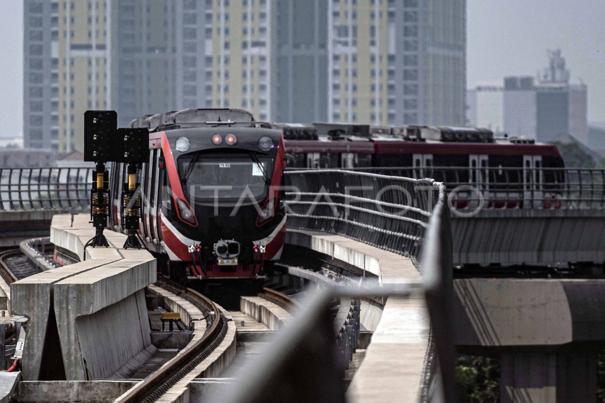 Uji Coba Terbatas Lrt Jabodebek Antara Foto