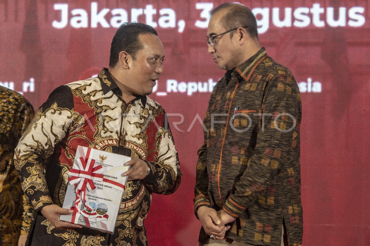 Penyerahan Laporan Hasil Pemeriksaan BPK Atas Laporan Keuangan KPU ...