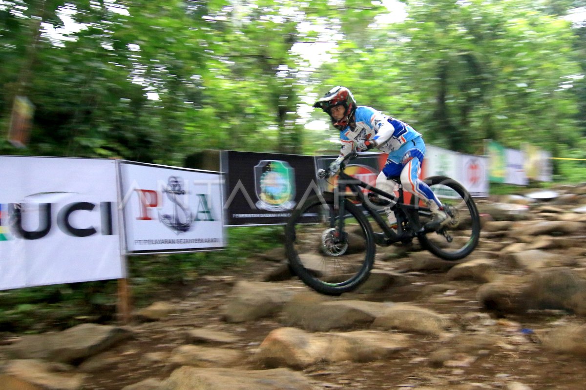 Balap sepeda Geopark Ijen Downhill