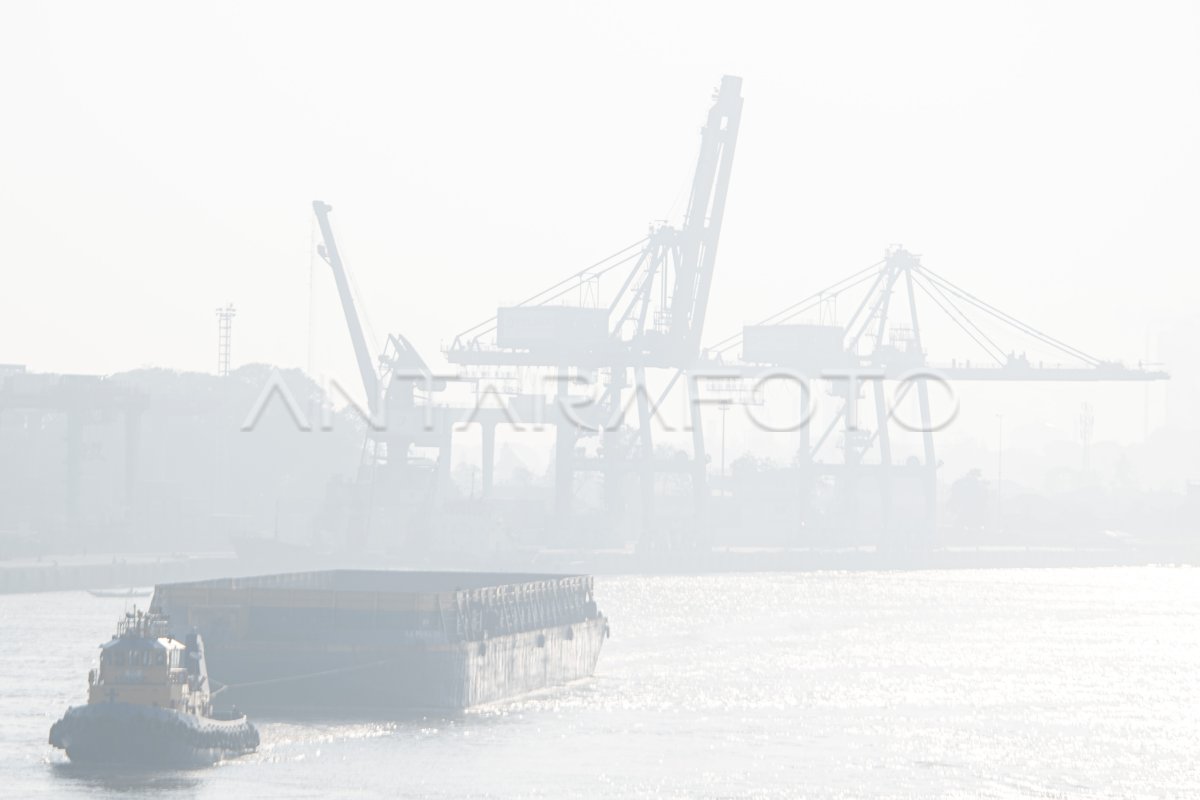 Kabut asap di Palembang