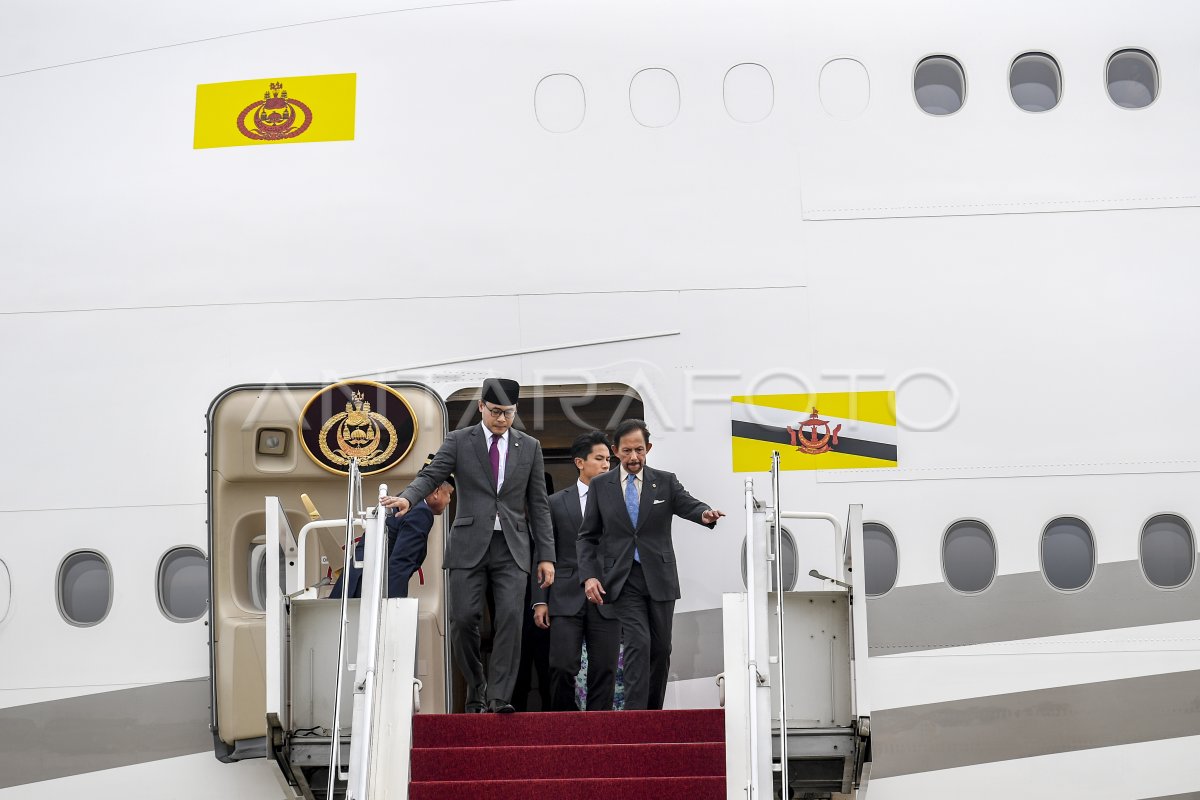 Sultan Brunei Darussalam Tiba Di Indonesia | ANTARA Foto