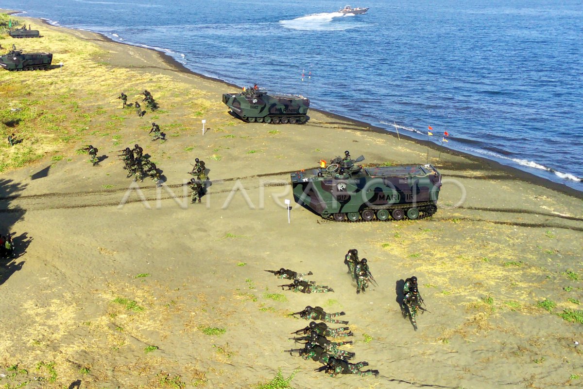 Latihan Super Garuda Shield Pendaratan Amfibi Antara Foto