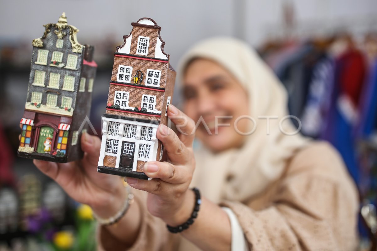 Pasar Belanda di Erasmus Huis