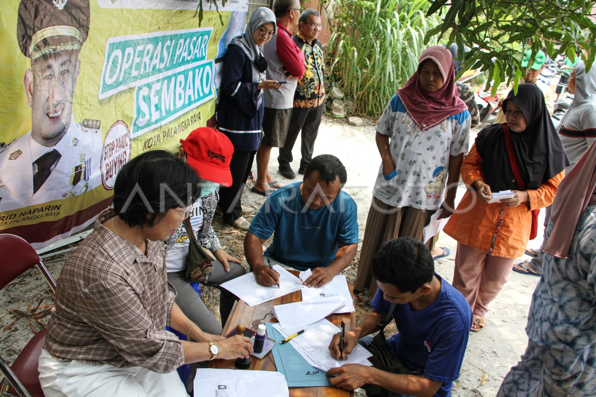 Operasi pasar sembako bersubsidi di Palangka Raya