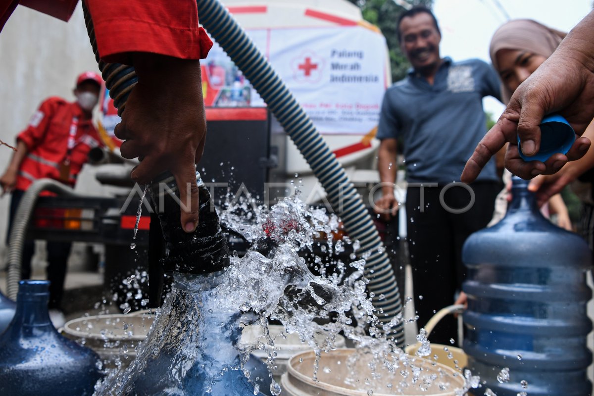Pendistribusianair bersih di Cipayung Depok