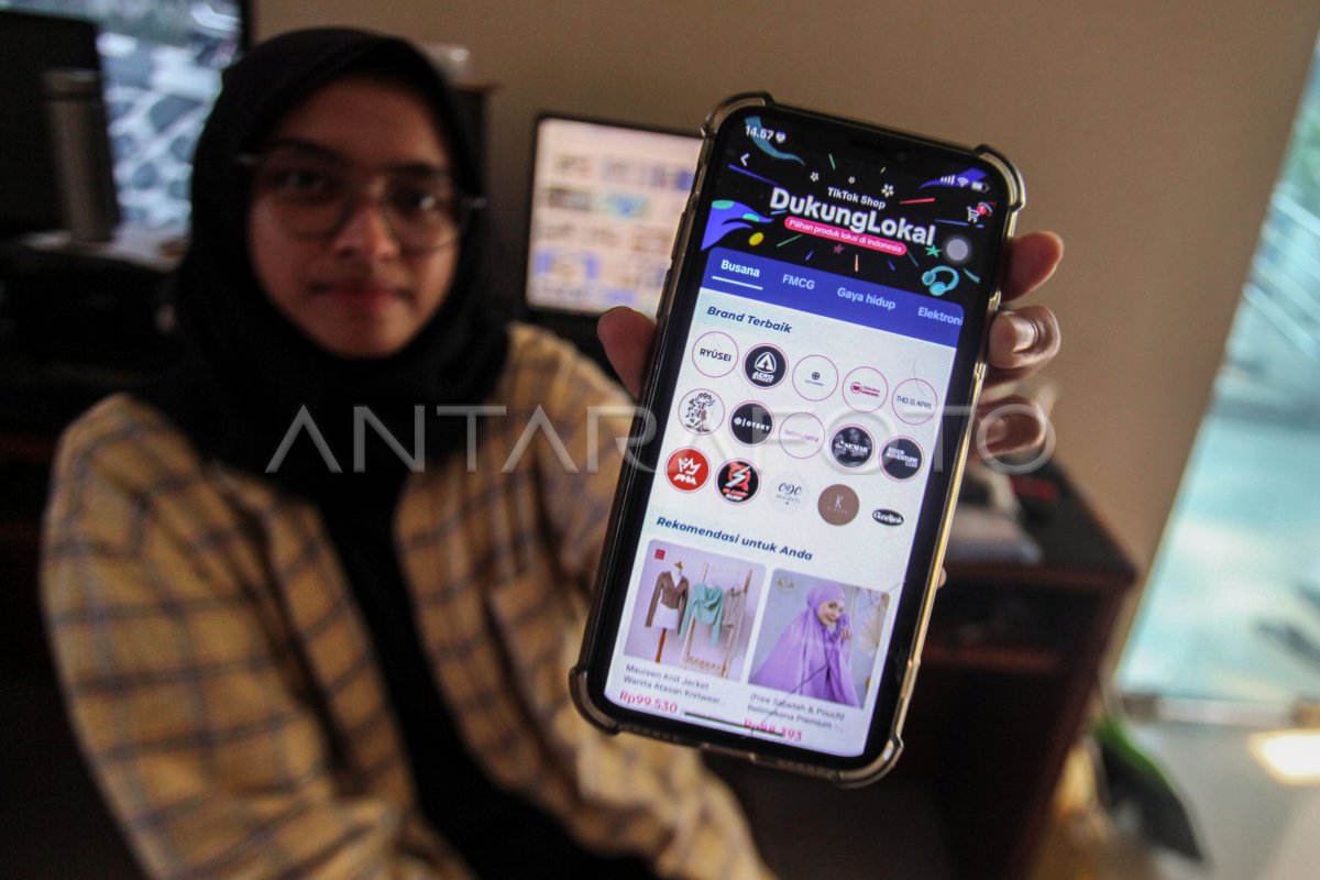 Regulasi praktik bisnis social commerce di Indonesia