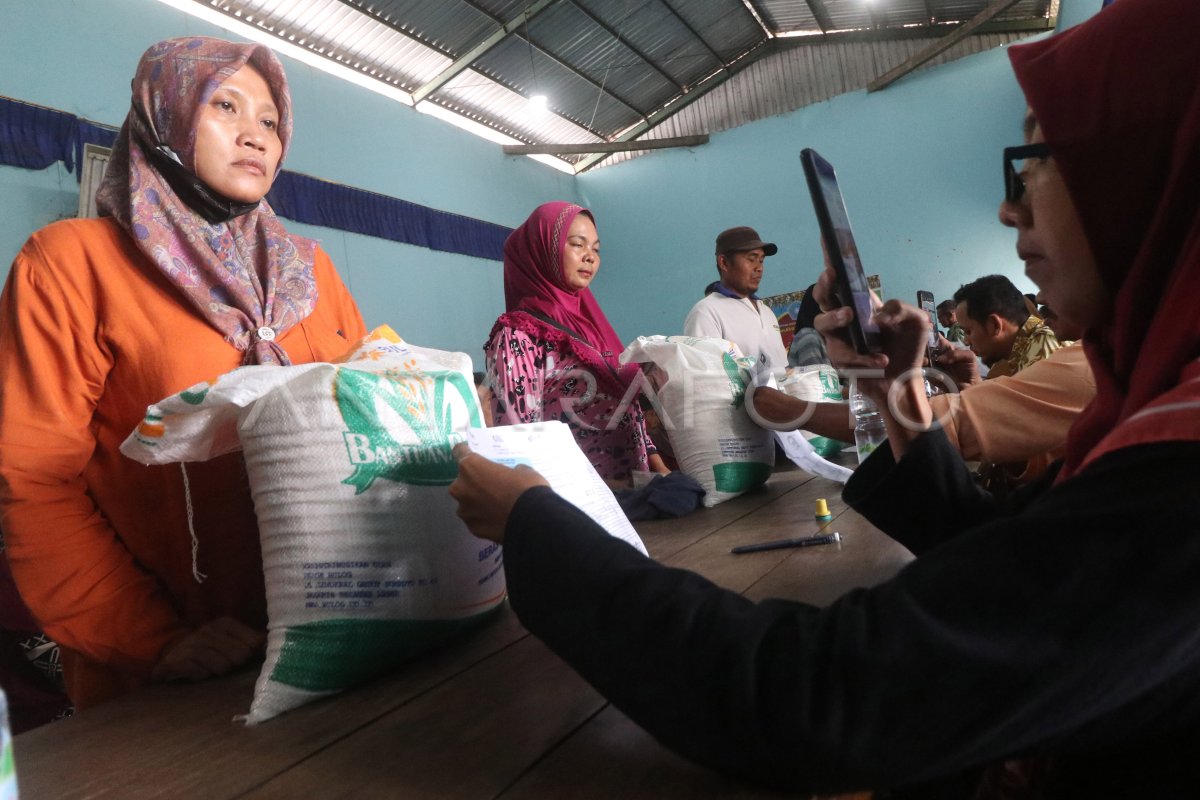 Beras bantuan pangan di Kediri