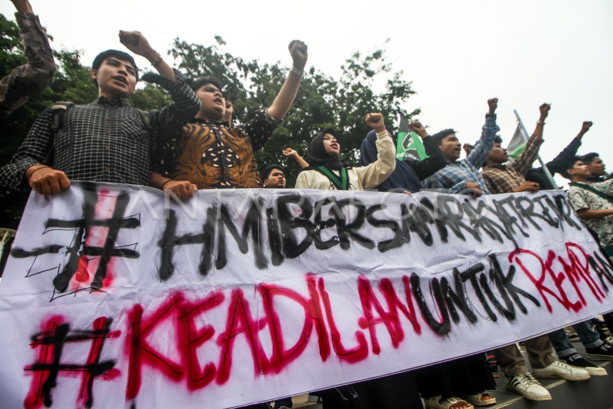 Aksi HMI bela rakyat Rempang