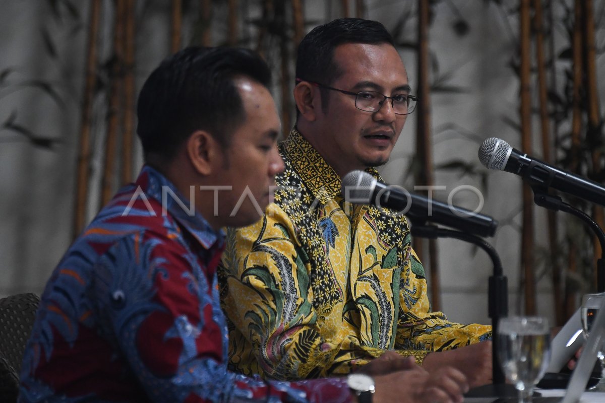 Prabowo-Gibran Unggul Dalam Survey LSI | ANTARA Foto