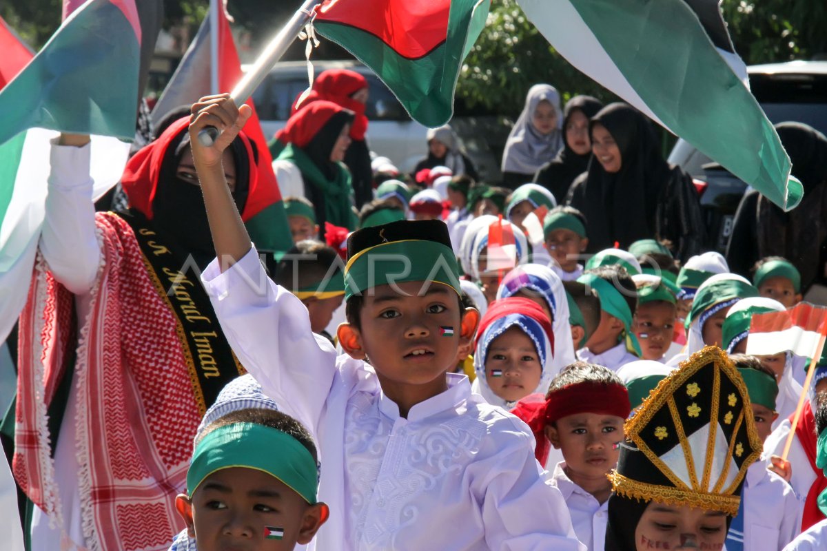 Aksi Galang Donasi Pelajar Tk Untuk Palestina Antara Foto