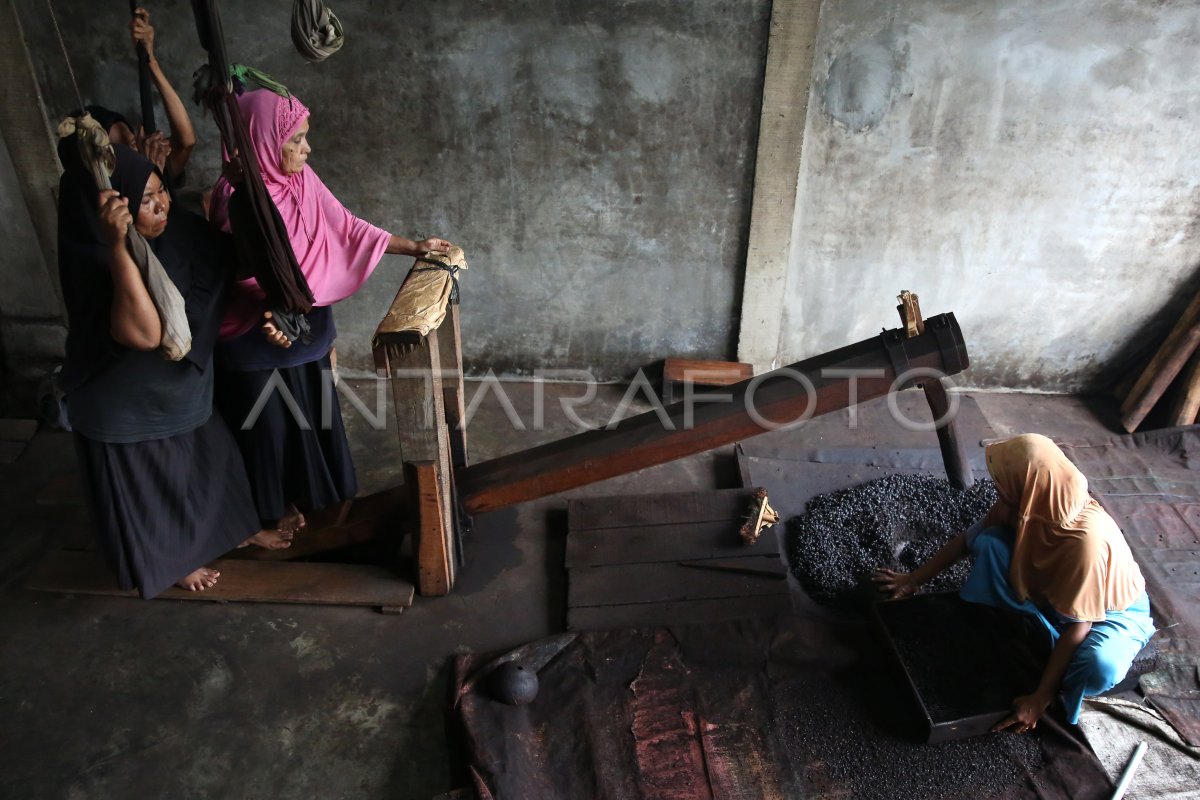 Pengolahan Kopi Robusta Secara Tradisional Antara Foto 8263