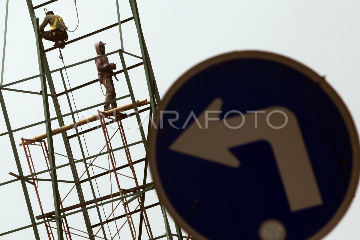 Upaya Menekan Angka Kecelakaan Kerja | ANTARA Foto