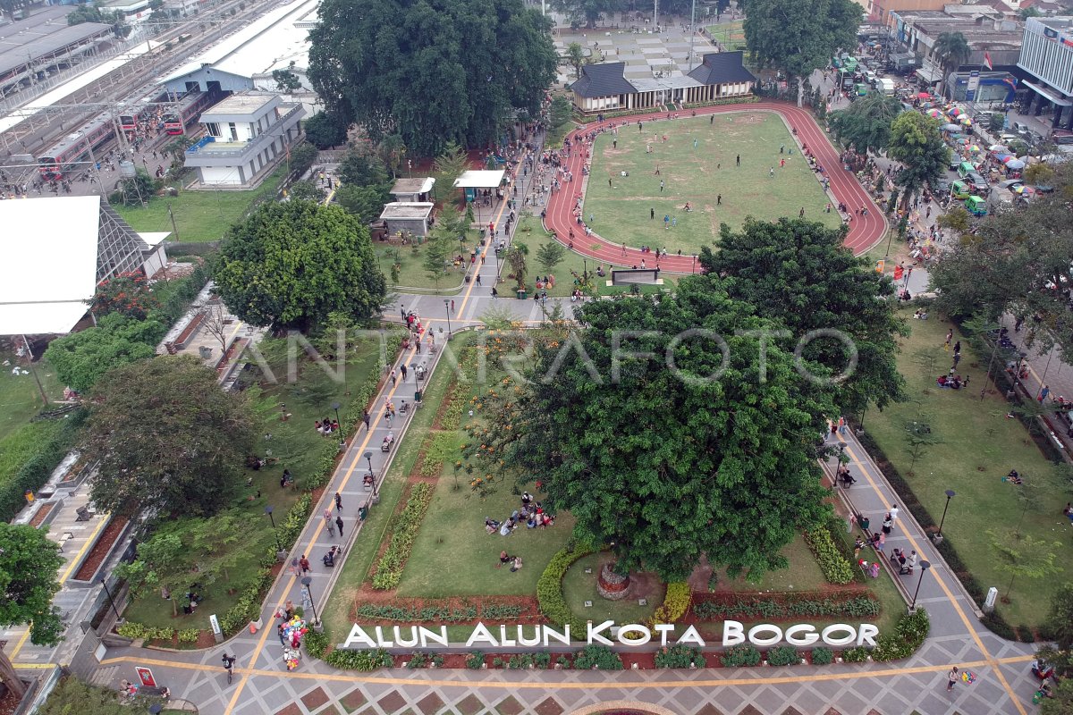 Wisata di Alun-Alun Kota Bogor | ANTARA Foto