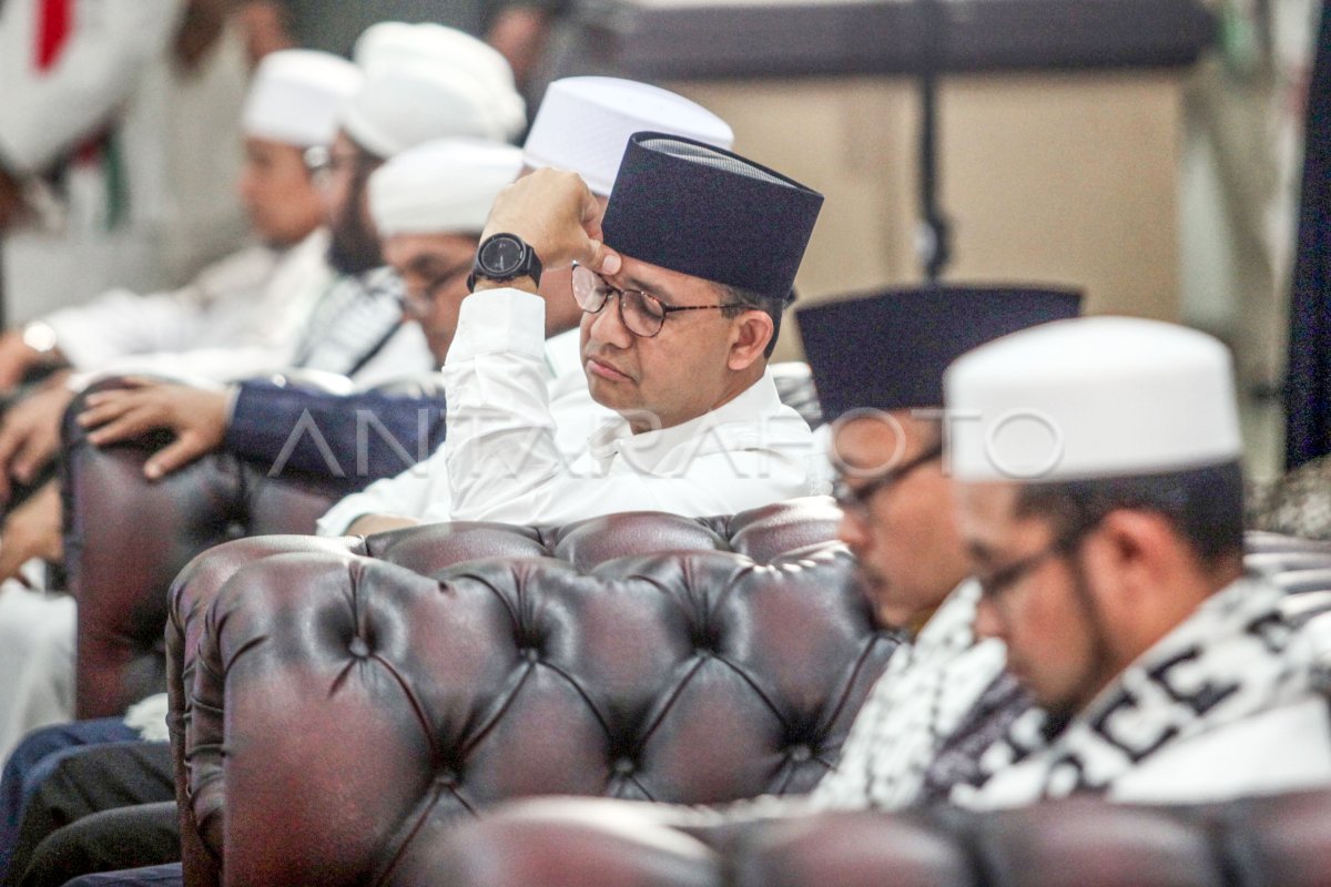 Anies-Muhaimin Hadiri Ijtima Ulama Dan Tokoh Nasional | ANTARA Foto