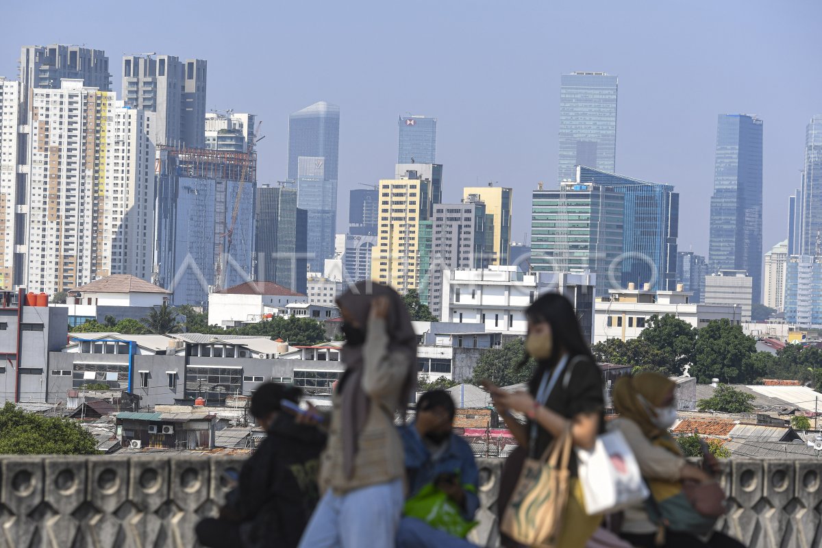 Bank Dunia Proyeksi Ekonomi Indonesia 2023 Tumbuh Lima Persen | ANTARA Foto