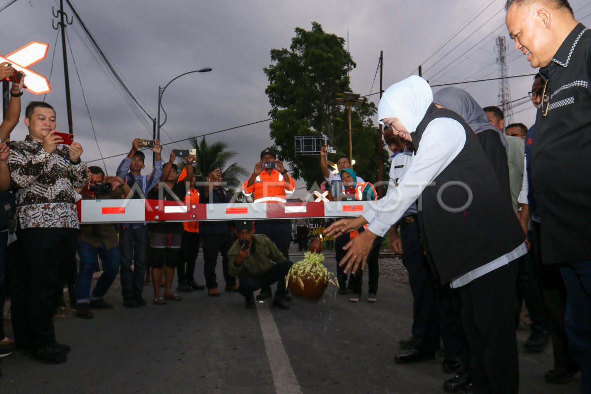 Penambahan Palang Pintu Perlintasan Kereta Api Antara Foto 4757