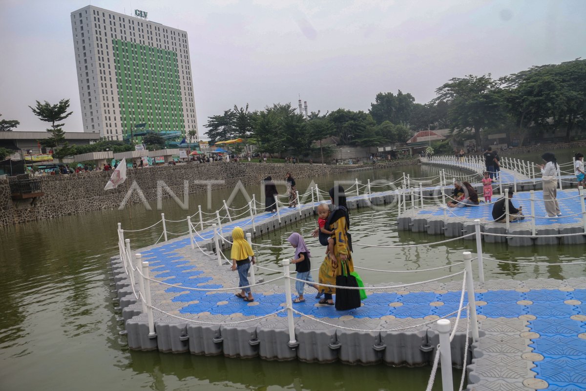 Liburan Di Situ Rawa Kalong Depok Antara Foto