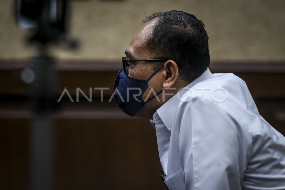 Sidang Duplik Rafael Alun Antara Foto