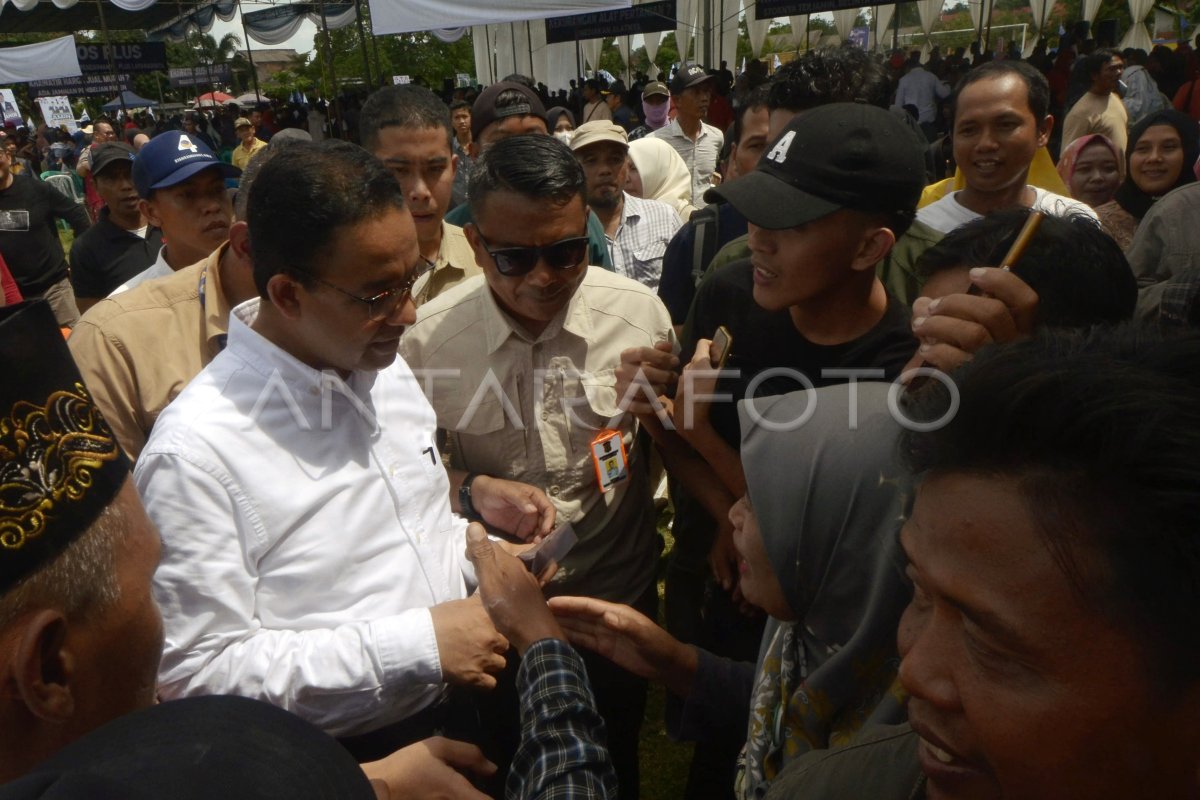 Anies Baswedan Berdialog Dengan Petani | ANTARA Foto