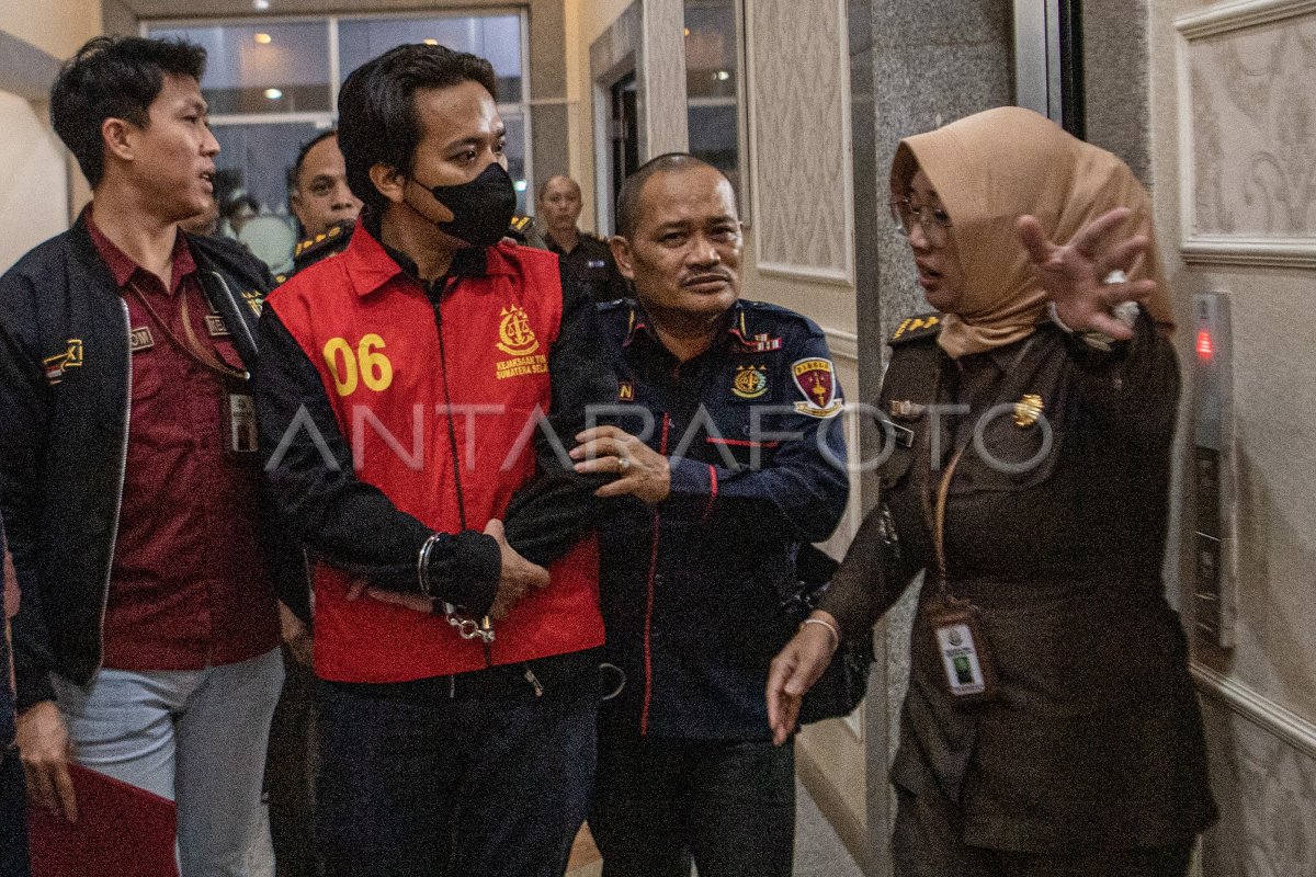 Kejati Sumsel Tangkap Buronan Korupsi Dana Nasabah BNI | ANTARA Foto