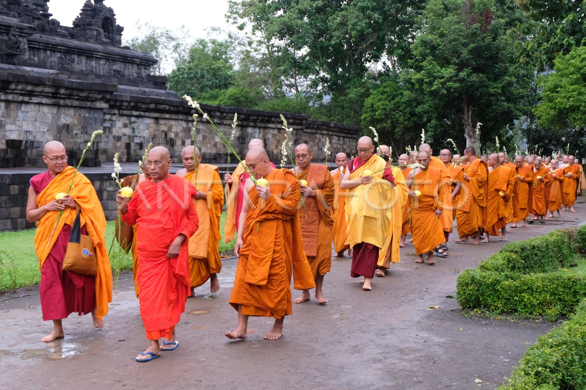 Perayaan Magha Puja 2024 di Borobudur | ANTARA Foto