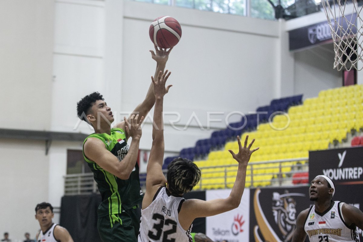 Ibl Borneo Hornbills Kalahkan Bima Perkasa Jogja Antara Foto