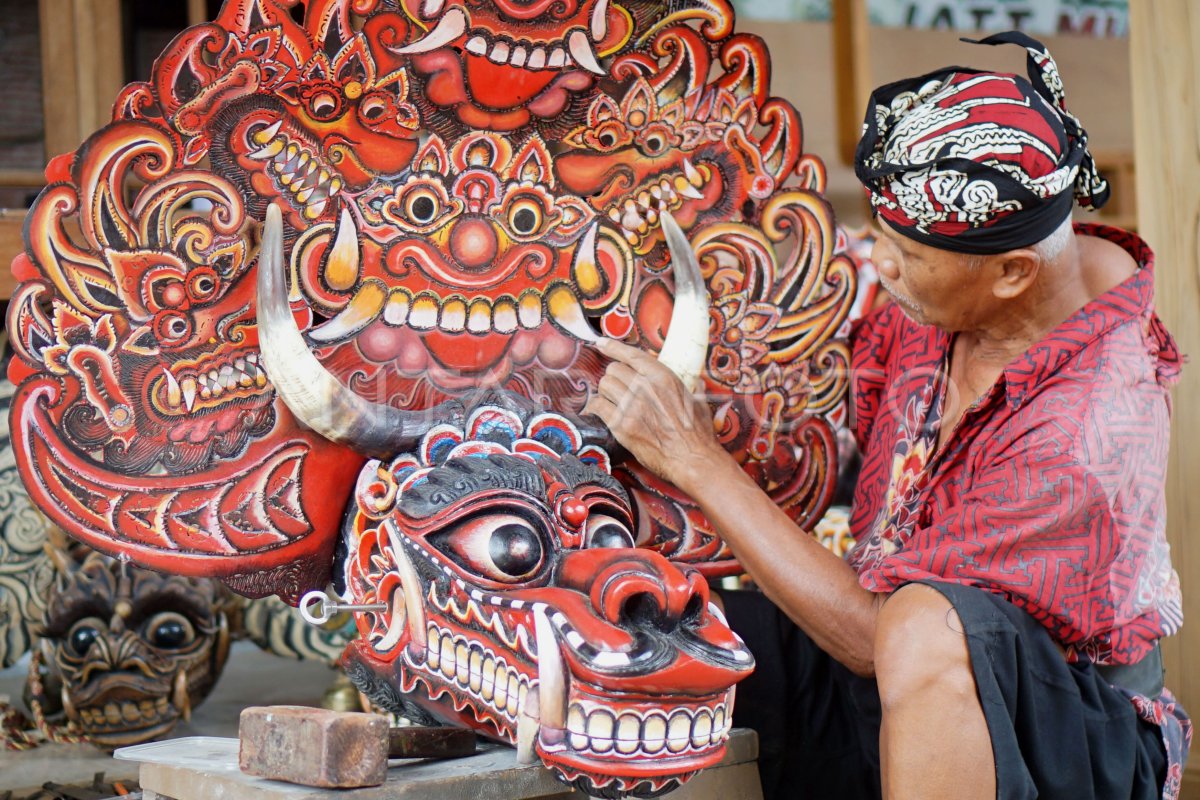 Kerajinan barongan di Tulungagung | ANTARA Foto