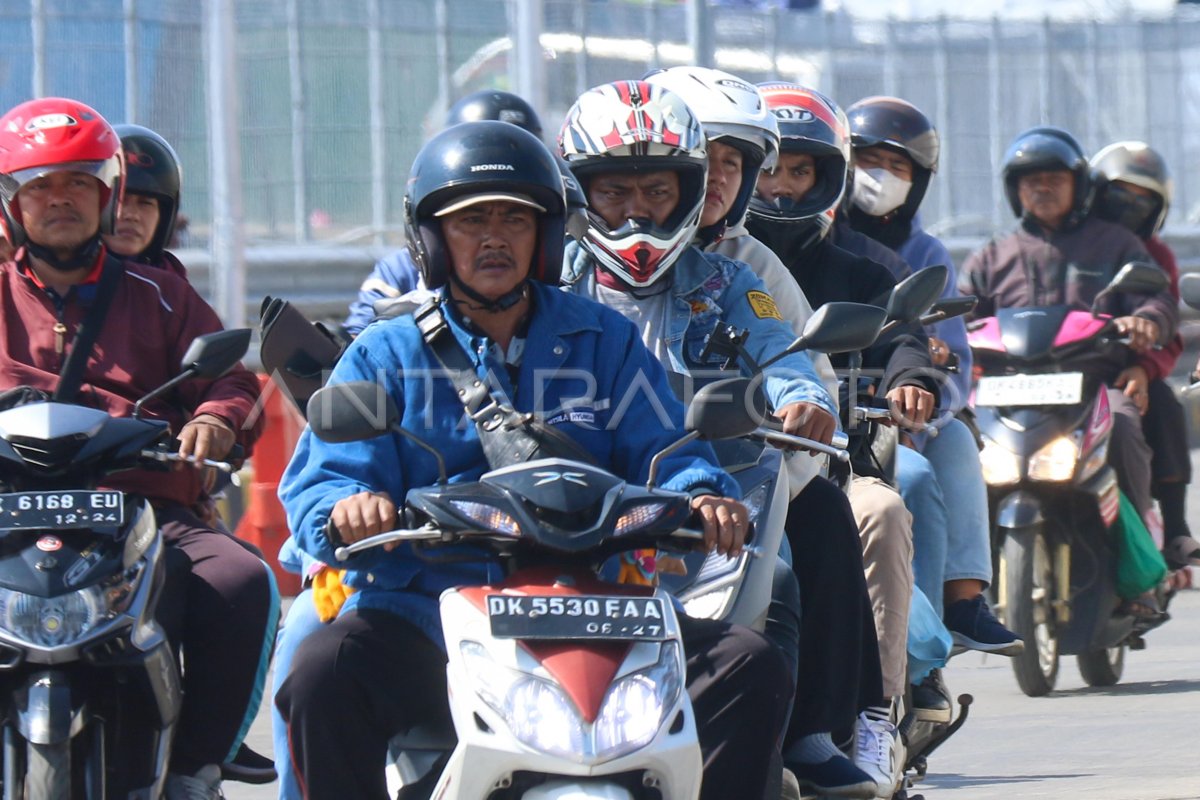 Arus Mudik Di Pelabuhan Ketapang | ANTARA Foto