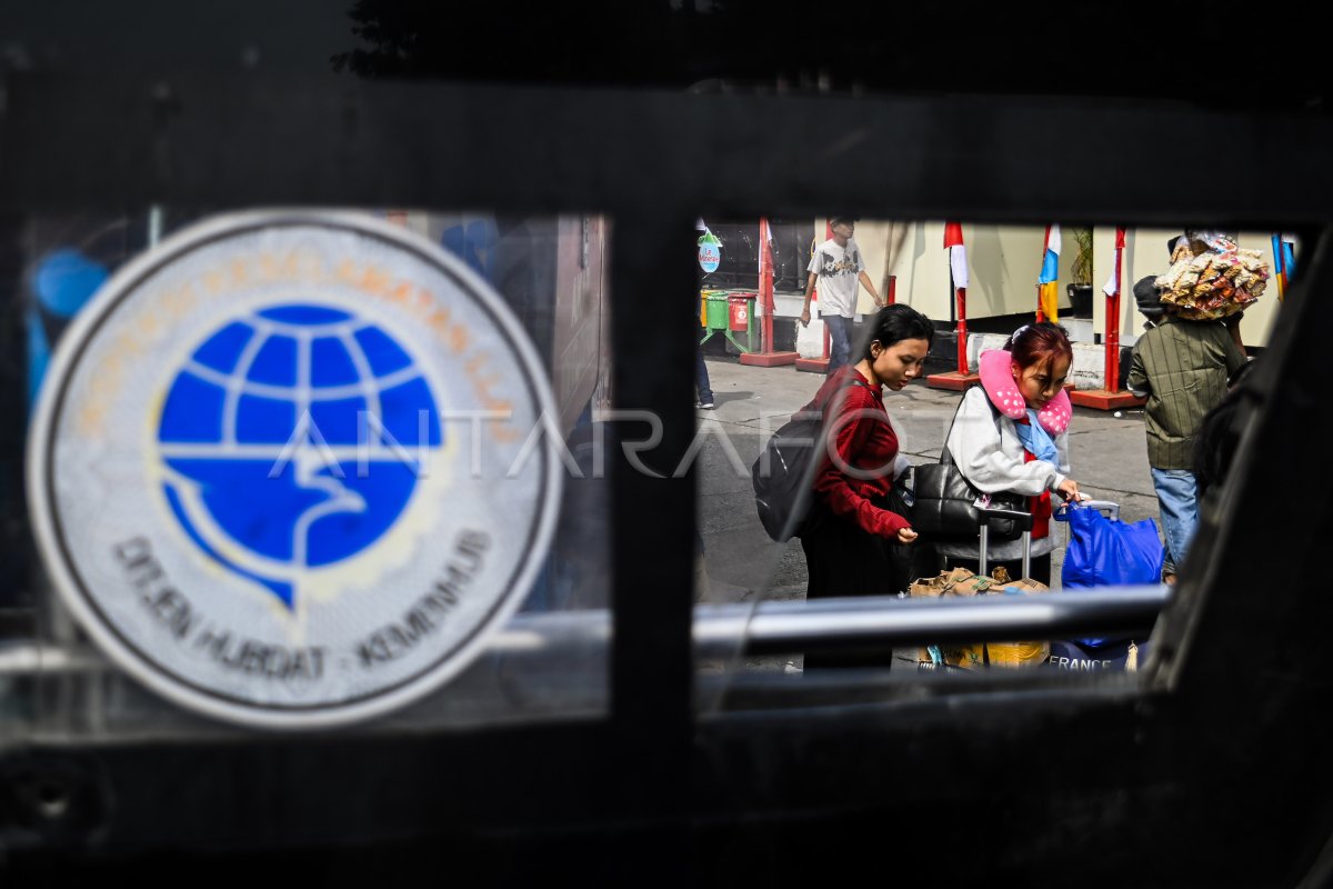 Arus Balik Di Terminal Kalideres | ANTARA Foto