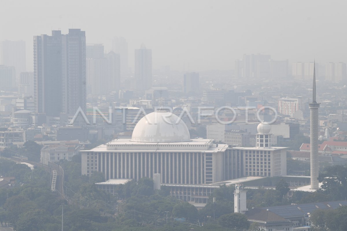 Kualitas Udara Jakarta Terburuk Kedua Di Dunia | ANTARA Foto