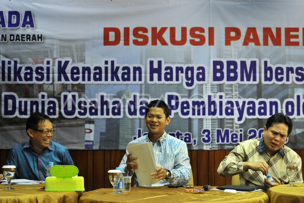 PENGARUH KENAIKAN HARGA BBM | ANTARA Foto