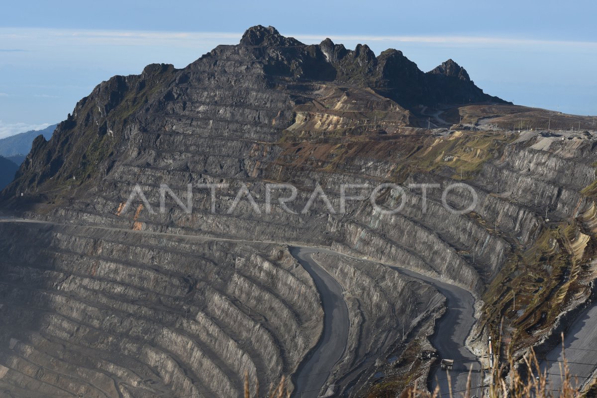 Grasberg Hasilkan Produksi Cadangan Antara Foto