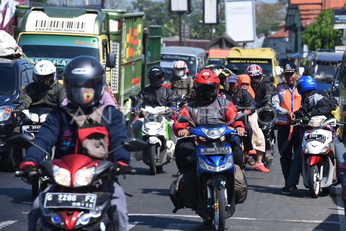 PEMUDIK MOTOR PANTURA | ANTARA Foto