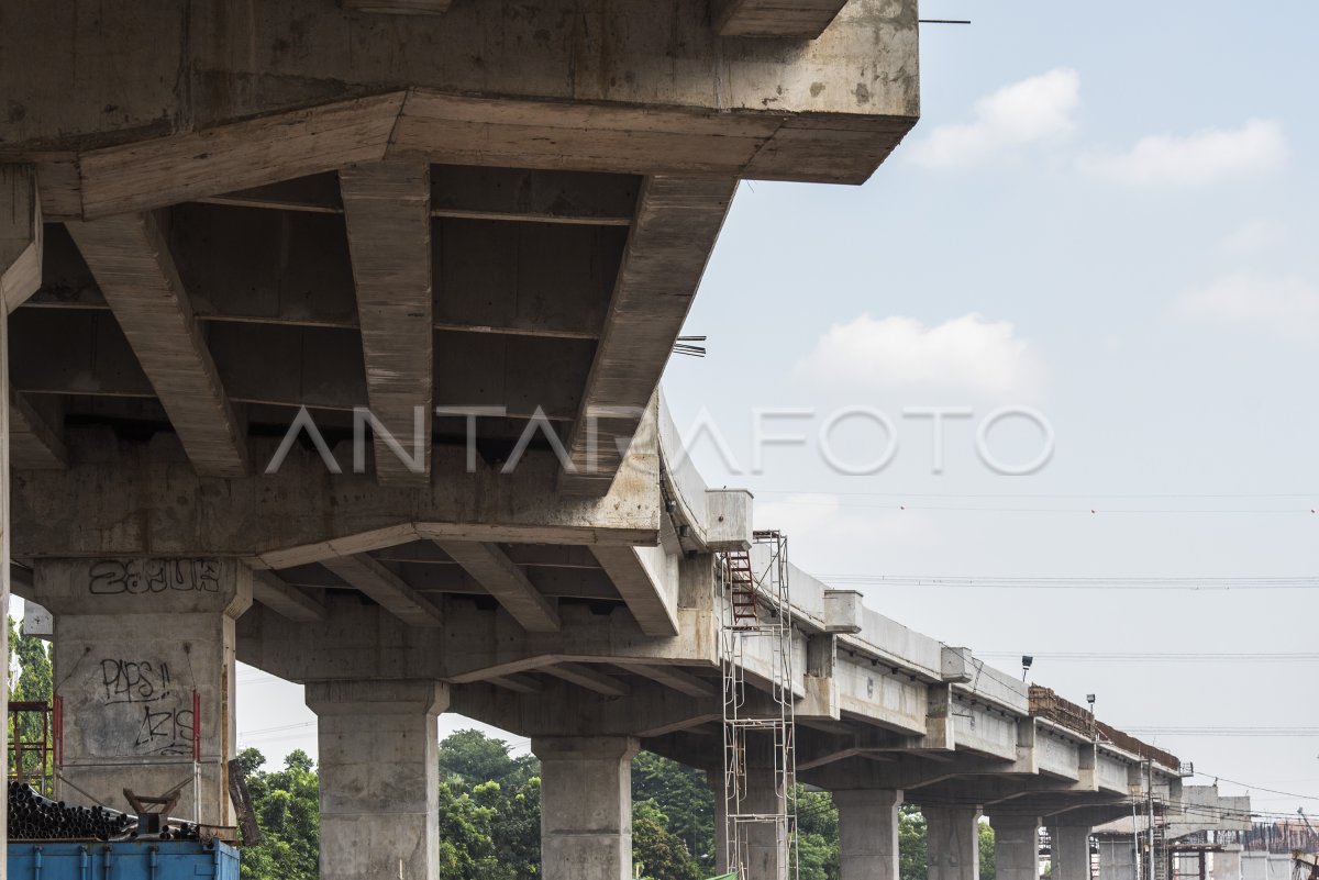 TOL BECAKAYU BEROPERASI 2017 | ANTARA Foto